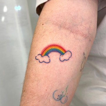 tatouage arc-en-ciel