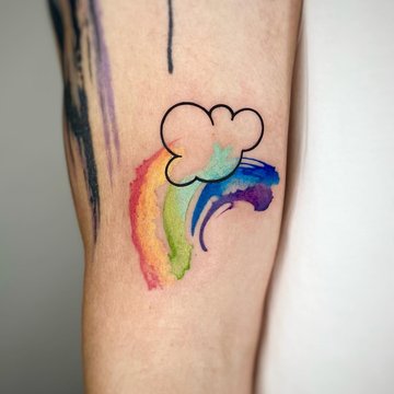 tatouage arc-en-ciel