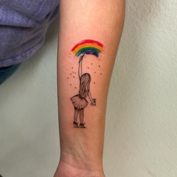 tatouage arc-en-ciel