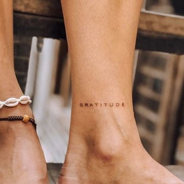 tatouage femme cheville