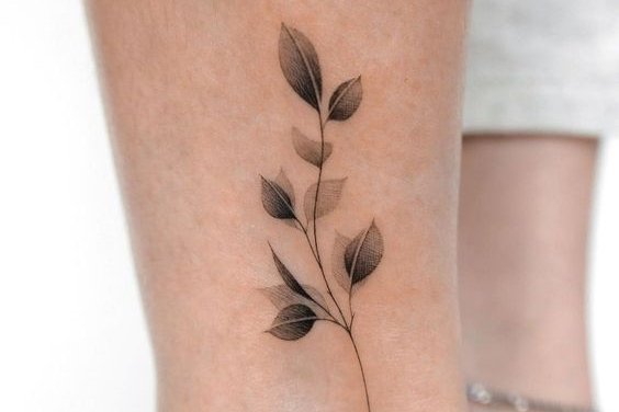 tatouage femme cheville
