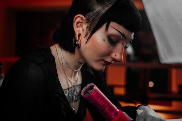 emploi tatoueur